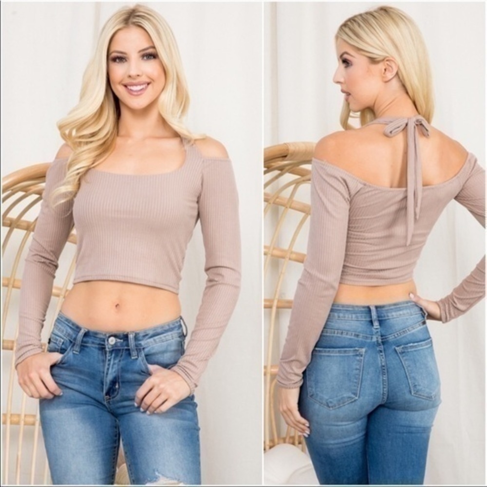 Soft Ribbed Cold Shoulder Crop Top - Picture 3 of 5